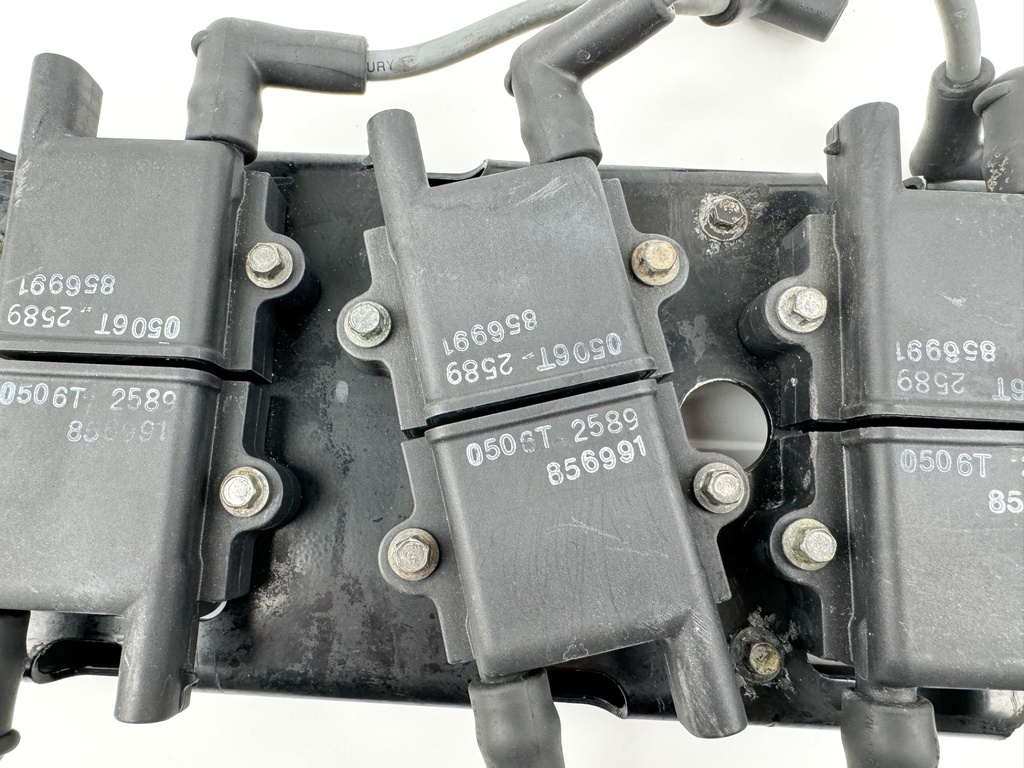 2000 Mercury 200 HP 2 Stroke Outboard Ignition Coil Set W/ Plate 856991A1 OEM