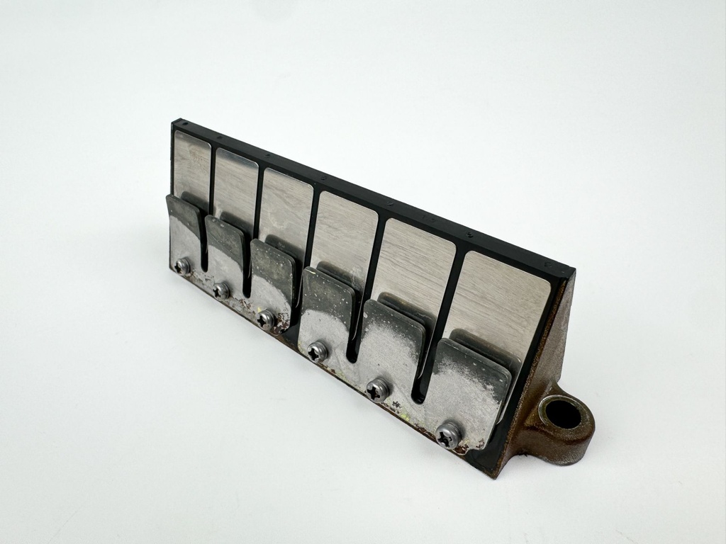 2000 Mercury 200 HP 2 Stroke Outboard Reed Valve Assembly 828623T OEM