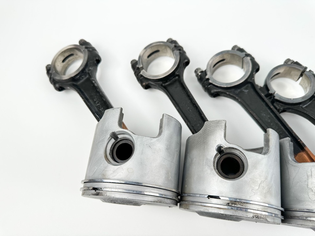 2000 Mercury 200 HP 2 Stroke Outboard Piston & Connecting Rod Set 859297T2 OEM