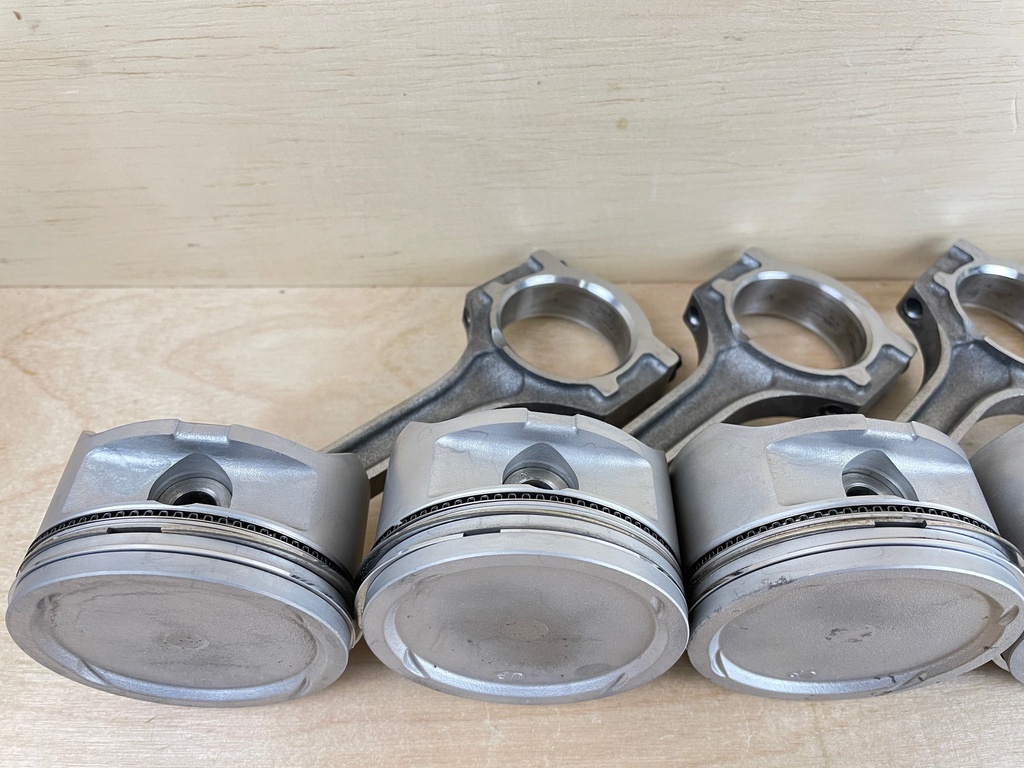 2004 Mercury 75HP 4 Stroke Outboard Piston & Connecting Rod Assembly Set 804104T1 880895T02