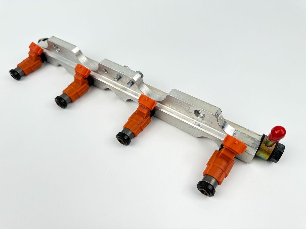 2005 Suzuki 140 HP 4 Stroke Outboard Fuel Injector Set W/ Rail 15710-65D00 OEM