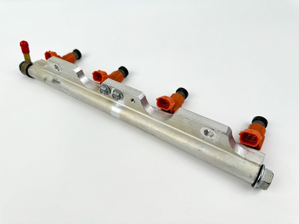 2005 Suzuki 140 HP 4 Stroke Outboard Fuel Injector Set W/ Rail 15710-65D00 OEM