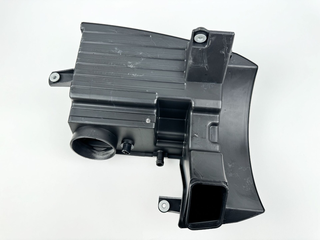 2005 Suzuki 140 HP 4 Stroke Outboard Intake Air Silencer Assembly 13810-90J01 OEM