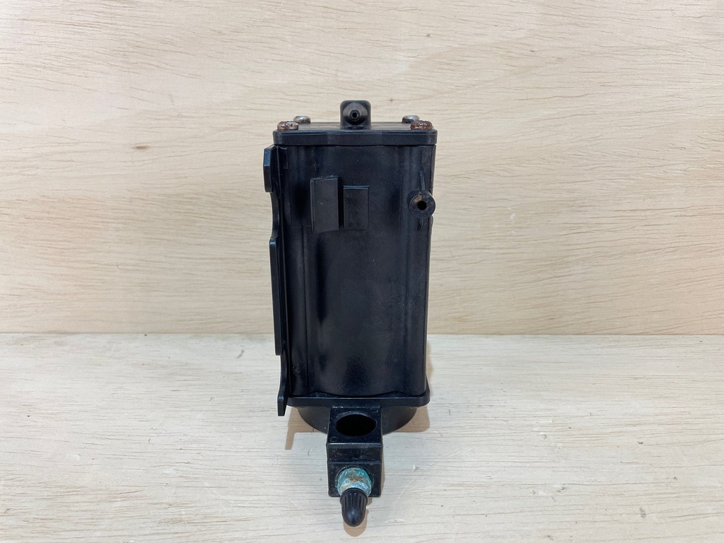 Evinrude Etec Carter VST Fuel Pump Assembly Vapor Separator Tank - Housing