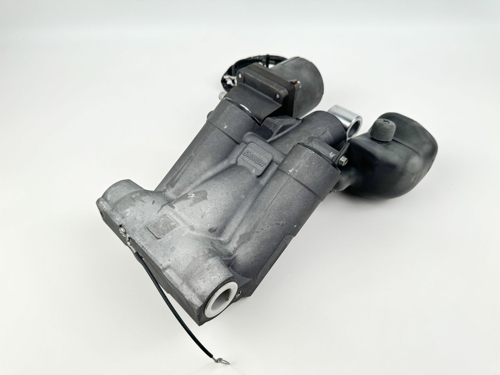 2002-2011 Suzuki DF140 140HP 4 Stroke Outboard Power Trim Tilt Unit Great Condition