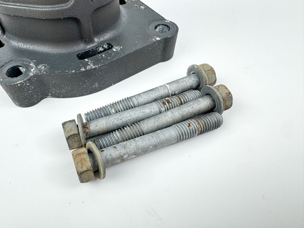 2012 Yamaha 150 HP 4 Stroke Outboard Exhaust Manifold 63P-41131-01-9S OEM