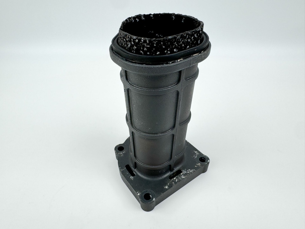 2012 Yamaha 150 HP 4 Stroke Outboard Exhaust Manifold 63P-41131-01-9S OEM