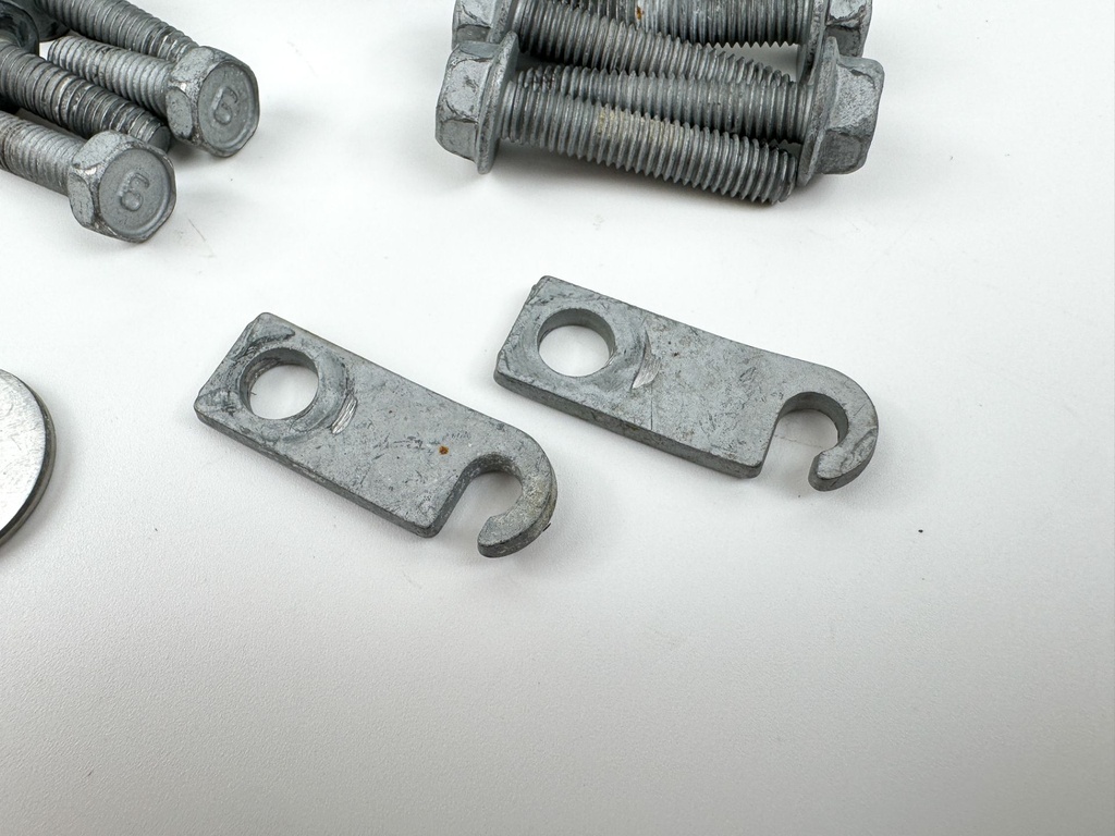 2012 Yamaha 150 HP 4 Stroke Outboard Latch Handle Set 63P-42815-00-8D OEM