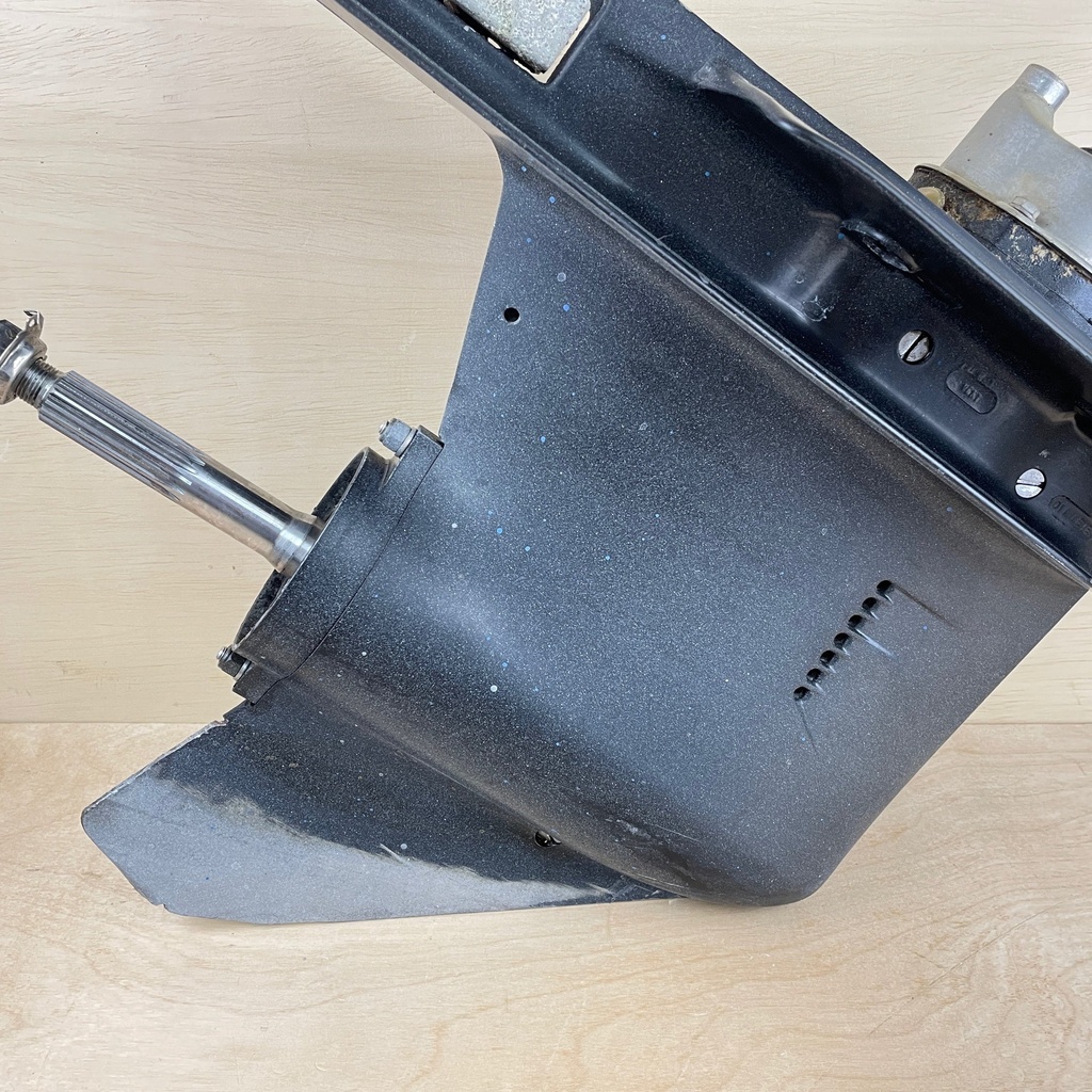 2004 Mercury 75HP 4 Stroke Outboard 20" L Lower Unit Gear Case 2.33:1 888845T03 