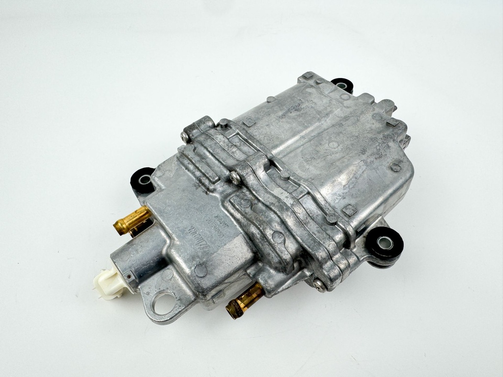 2005 Suzuki 140 HP 4 Stroke Outboard Vapor Separator Tank VST 15600-90J01 OEM