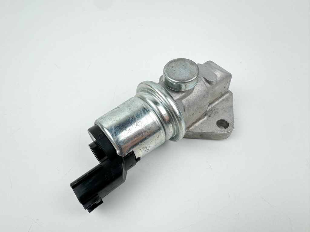 2005 Suzuki 140 HP 4 Stroke Outboard IAC Idle Air Control Valve 18137-77E00 OEM