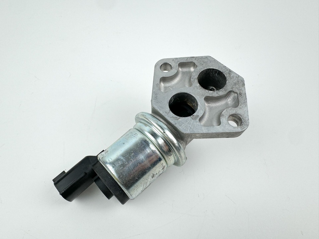 2005 Suzuki 140 HP 4 Stroke Outboard IAC Idle Air Control Valve 18137-77E00 OEM