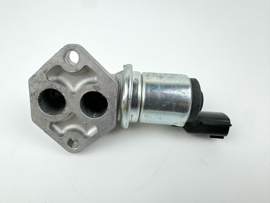 2005 Suzuki 140 HP 4 Stroke Outboard IAC Idle Air Control Valve 18137-77E00 OEM