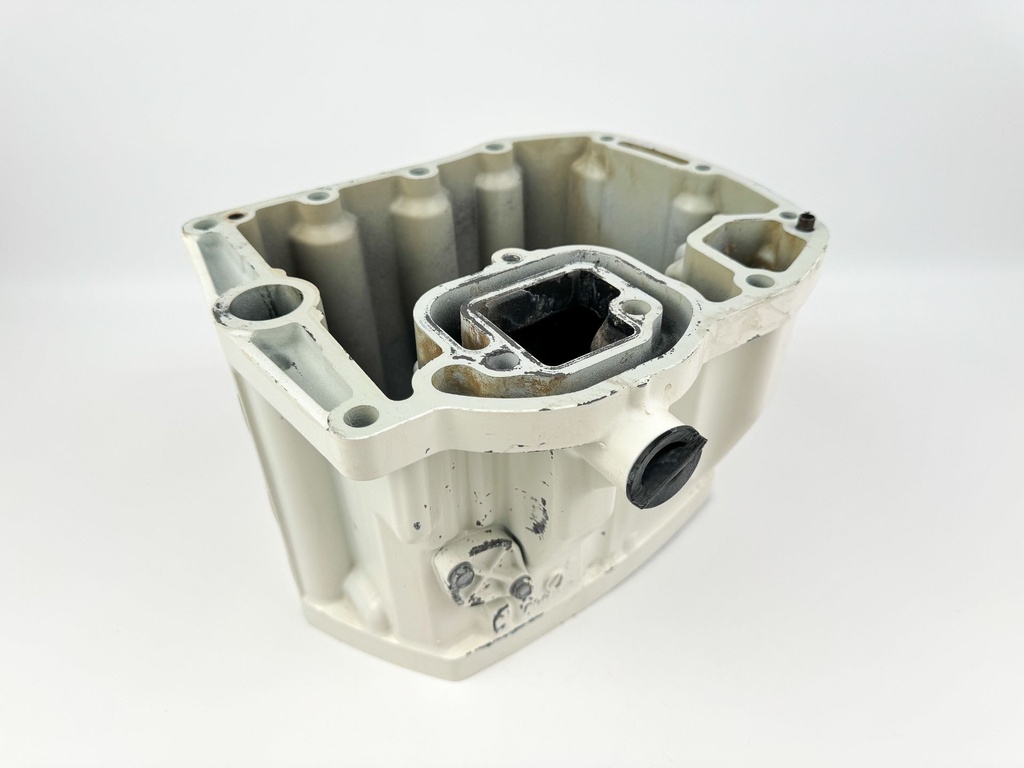 2005 Suzuki 140 HP 4 Stroke Outboard Oil Pan 11501-90J04-0EP OEM