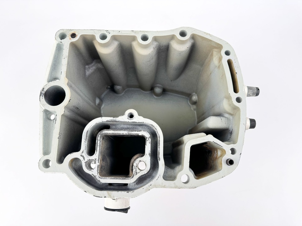 2005 Suzuki 140 HP 4 Stroke Outboard Oil Pan 11501-90J04-0EP OEM