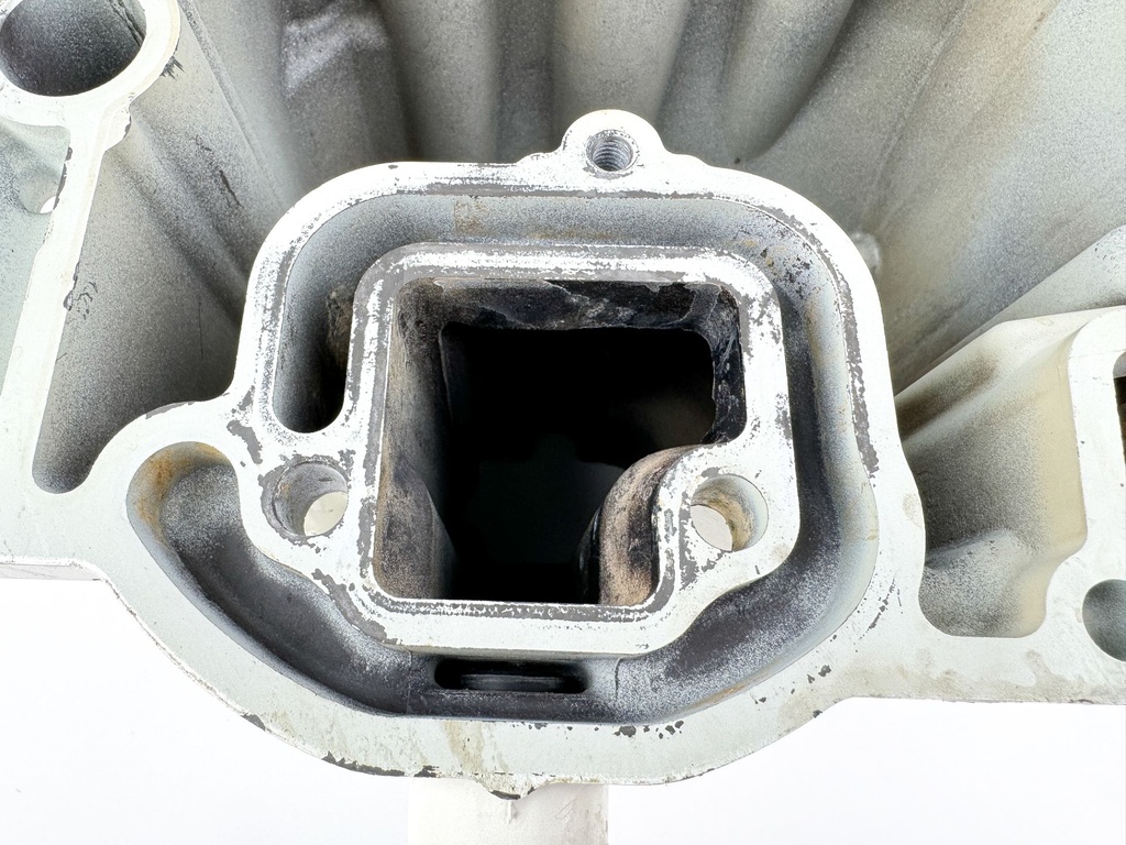 2005 Suzuki 140 HP 4 Stroke Outboard Oil Pan 11501-90J04-0EP OEM