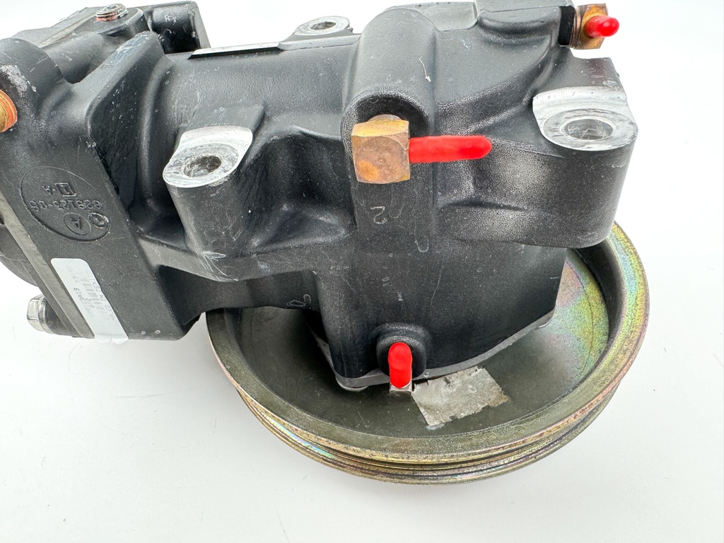 2000 Mercury 200 HP 2 Stroke Outboard Air Compressor Assembly 828123T13 OEM