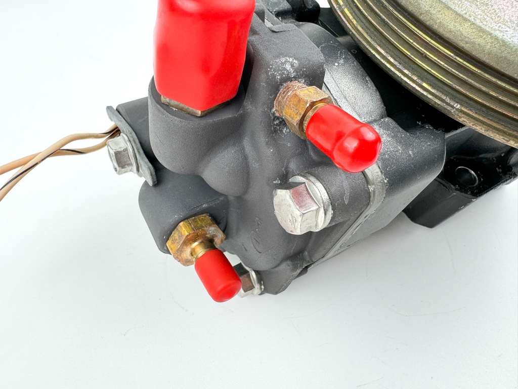 2000 Mercury 200 HP 2 Stroke Outboard Air Compressor Assembly 828123T13 OEM