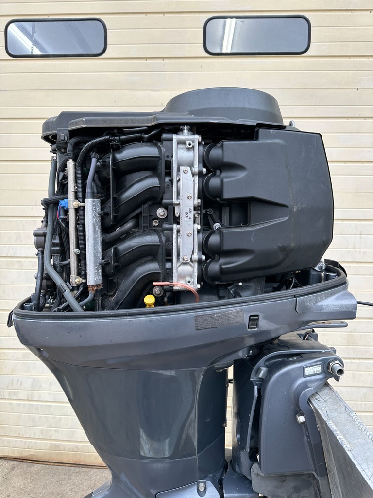 2012 Yamaha 150HP 4 Stroke Outboard Engine 25" XL Shaft - 800 Hours