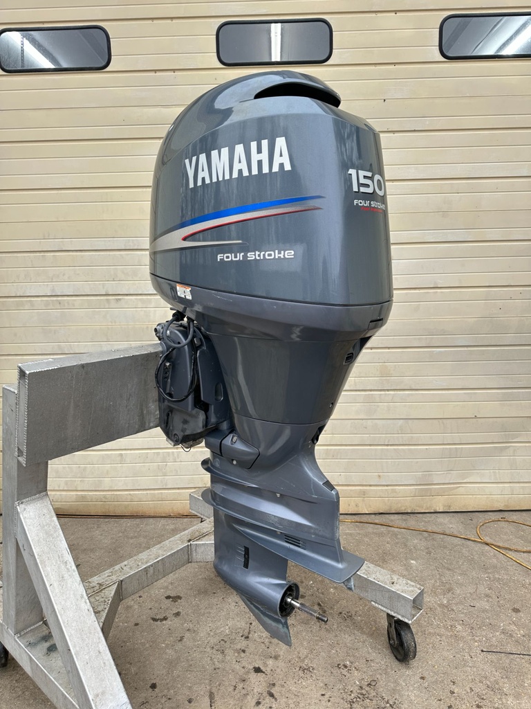 2012 Yamaha 150HP 4 Stroke Outboard Engine 25" XL Shaft - 800 Hours