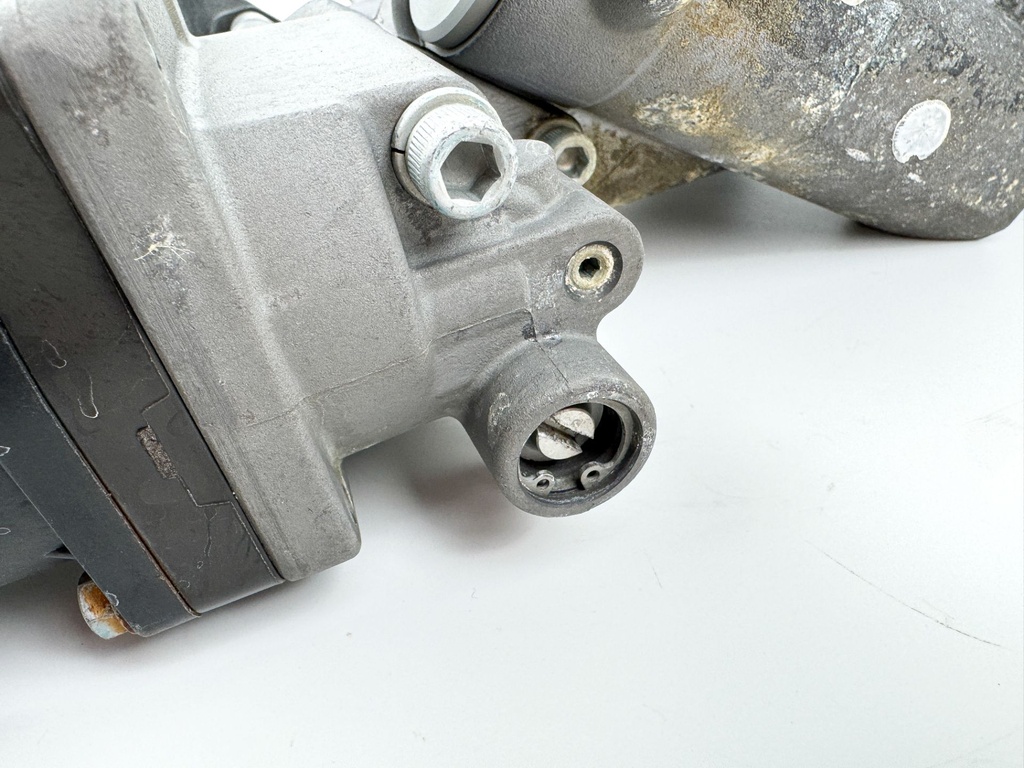 Honda 115 135 150 HP Power Trim Tilt Unit BF115 BF135 BF150 - Tested