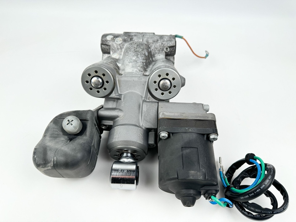 Honda 115 135 150 HP Power Trim Tilt Unit BF115 BF135 BF150 - Tested