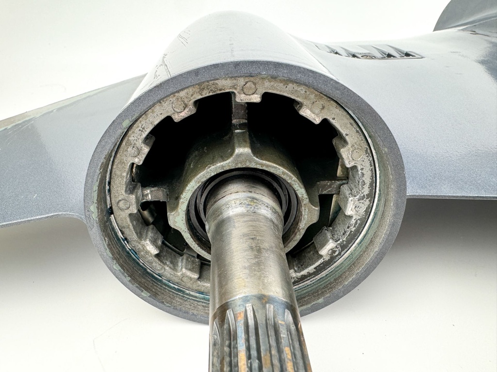 2004 + Yamaha 150HP 4 Stroke 25" Shaft Lower Unit Gear Case - Fully Inspected