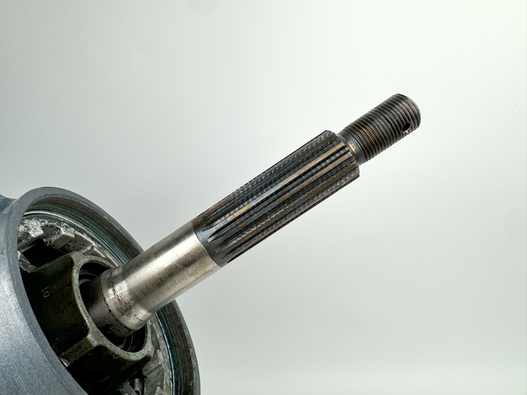 2004 + Yamaha 150HP 4 Stroke 25" Shaft Lower Unit Gear Case - Fully Inspected