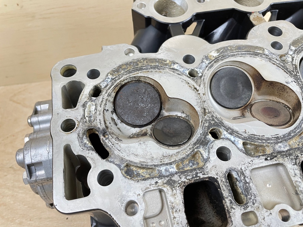 2006 Mercury 50HP 4 Stroke Outboard Engine Cylinder Head 893505T06