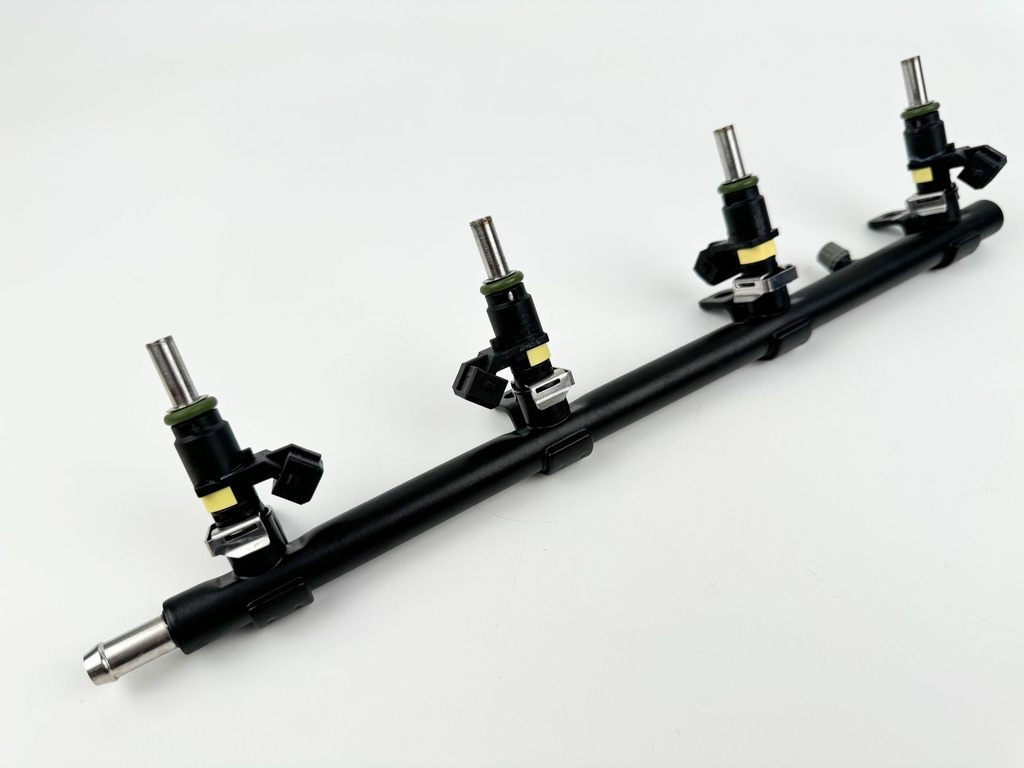 2015 Mercury 115 HP 4 Stroke Outboard Fuel Injector Set W/ Rail 8M6002428 OEM