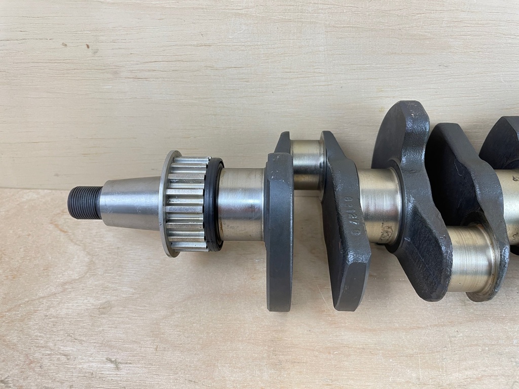 2006 Mercury 50HP 4 Stroke Outboard Engine Crankshaft Assembly 857077T02