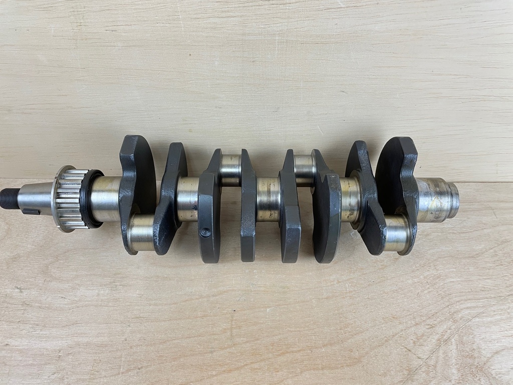 2006 Mercury 50HP 4 Stroke Outboard Engine Crankshaft Assembly 857077T02