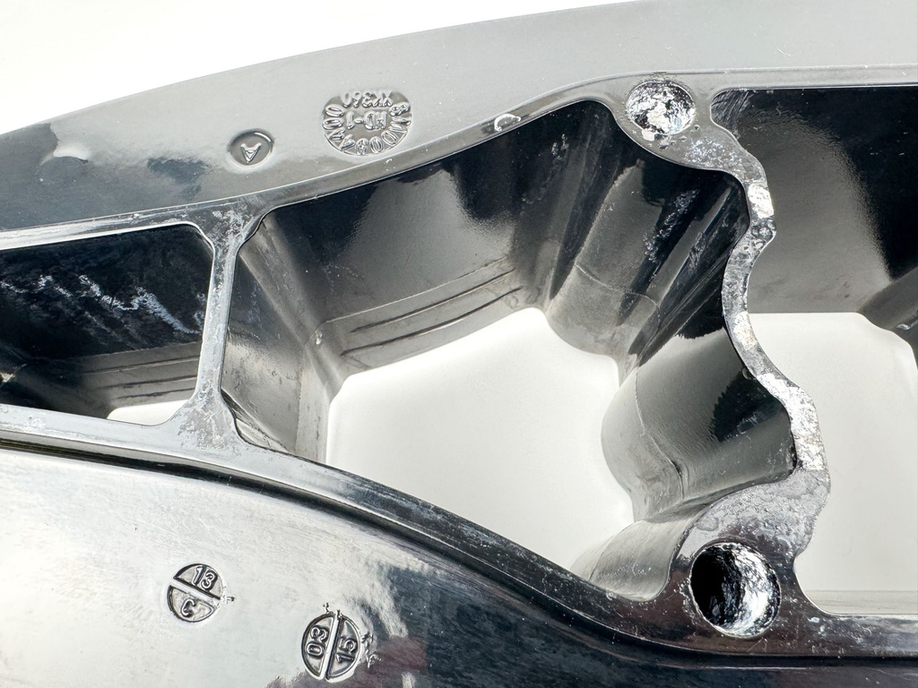 2015 Mercury 115 HP 4 Stroke Outboard Midsection Extension / Spacer 8M0071622 OEM