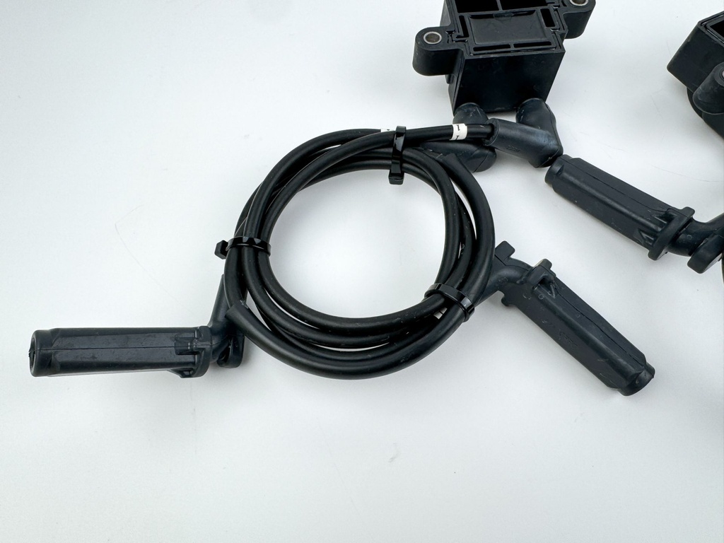 2015 Mercury 115 HP 4 Stroke Outboard Ignition Coil Set 8M0044991 OEM