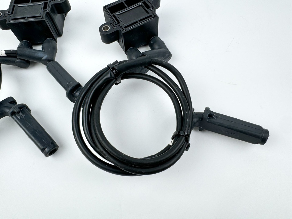 2015 Mercury 115 HP 4 Stroke Outboard Ignition Coil Set 8M0044991 OEM