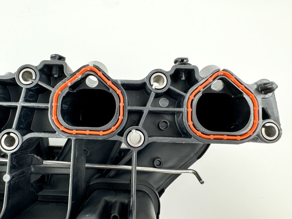 2015 Mercury 115 HP 4 Stroke Outboard Intake Manifold 8M0088066 OEM