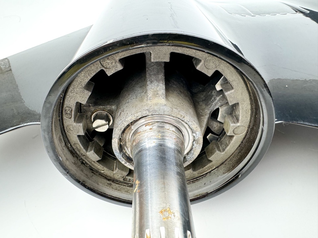 2015 Mercury 115 HP 4 Stroke 25" XL Lower Unit Gear Case Command Thrust 2.38:1