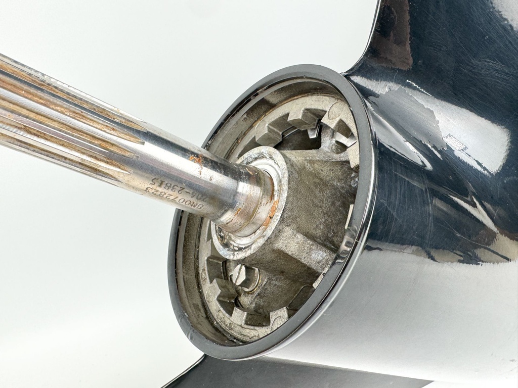 2015 Mercury 115 HP 4 Stroke 25" XL Lower Unit Gear Case Command Thrust 2.38:1