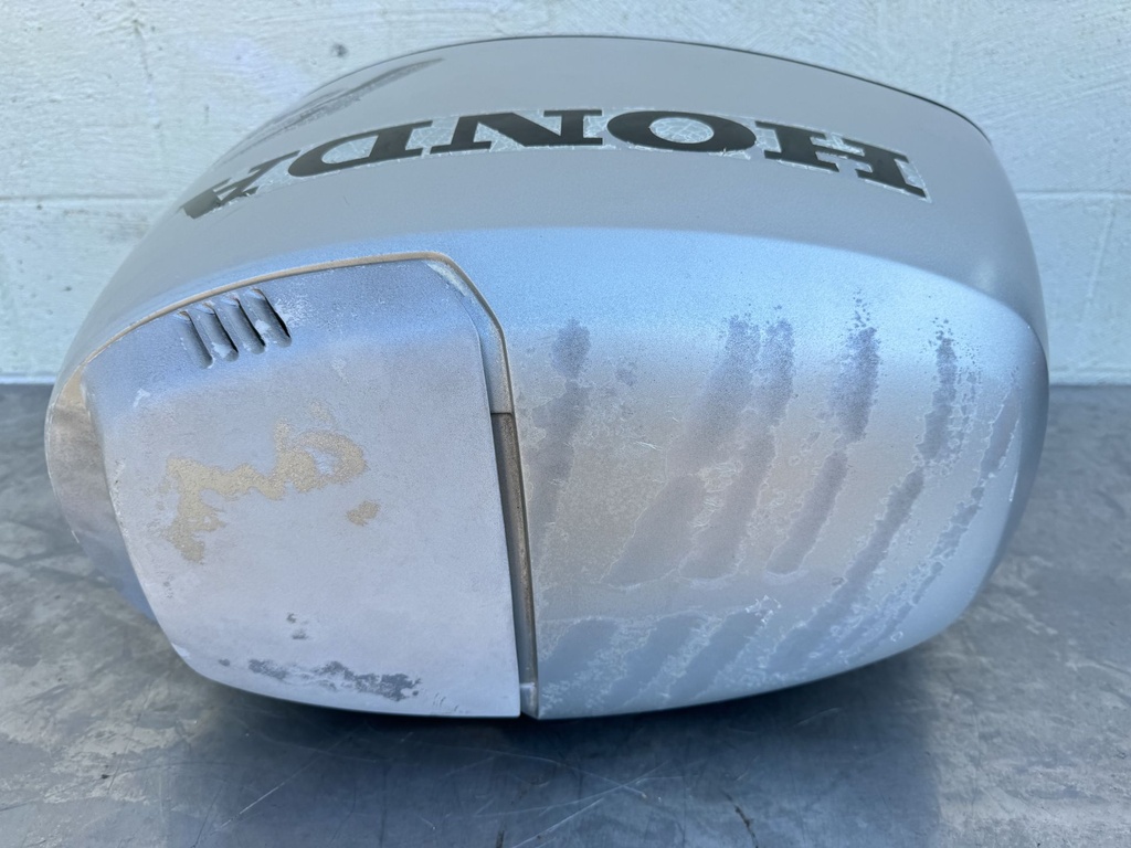 2002 Honda 40 HP 4 Stroke Outboard Top Cowling 63100-ZV5-010ZA OEM