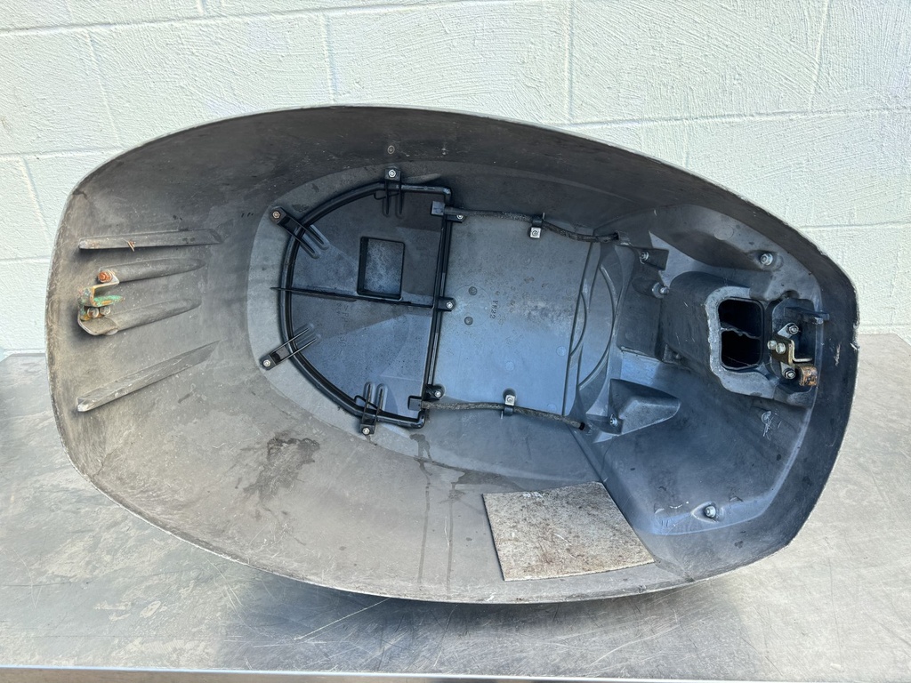 2008 Yamaha 115 HP 4 Stroke Outboard Top Cowling 68V-42610-12-8D