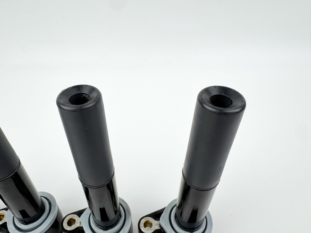 2009 Mercury 200 HP 4 Stroke Outboard Ignition Coil Set 880615T01 OEM