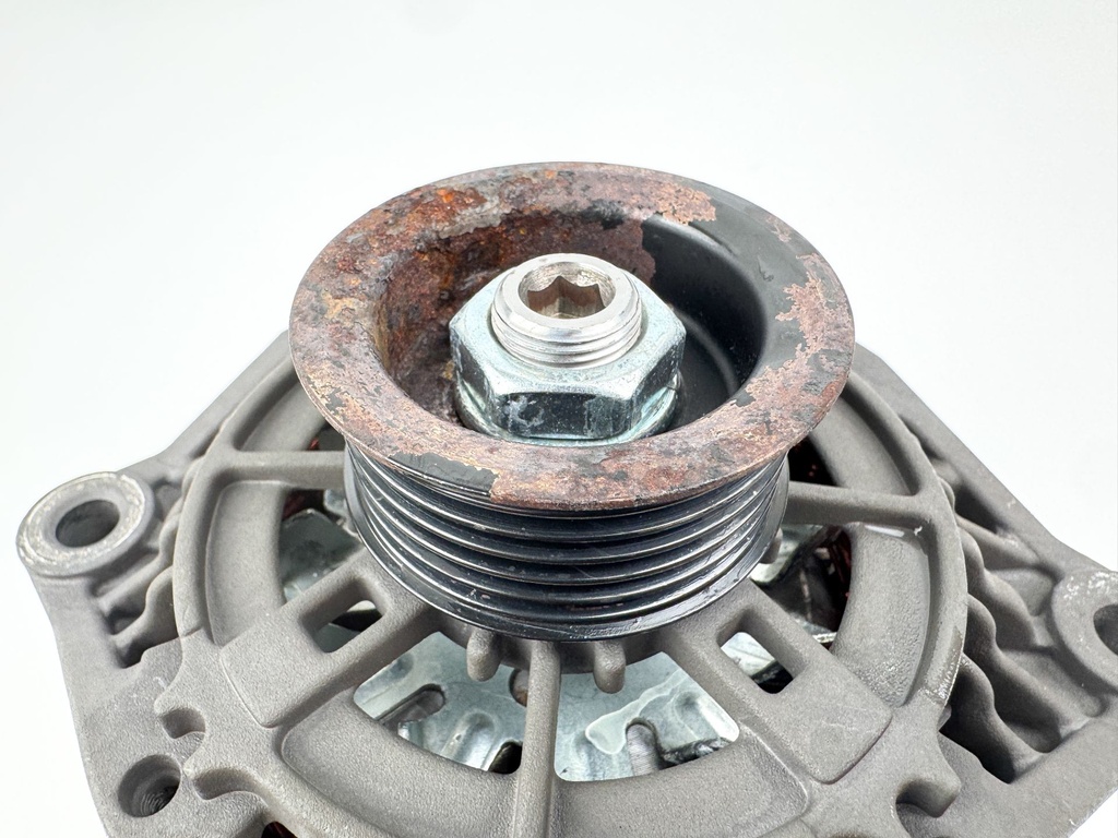 Mercury 135 150 175 200 HP L4 Verado 4 Stroke Outboard Alternator 892940T01