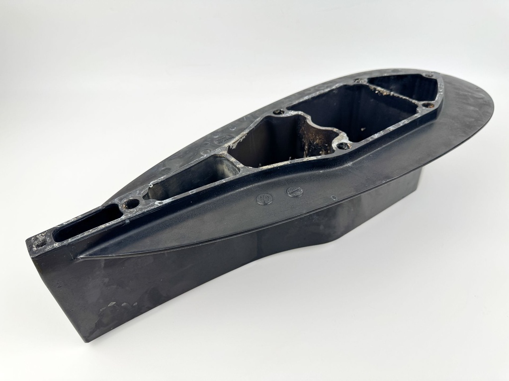 2009 Mercury 200 HP 4 Stroke Outboard Midsection Extension / Spacer 880647T02 OEM