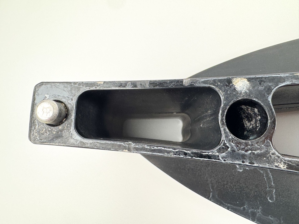 2009 Mercury 200 HP 4 Stroke Outboard Midsection Extension / Spacer 880647T02 OEM