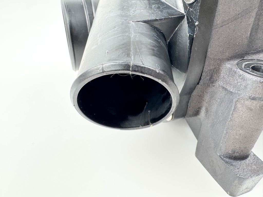 2009 Mercury 200 HP 4 Stroke Outboard Supercharger 892807T05 - For Parts