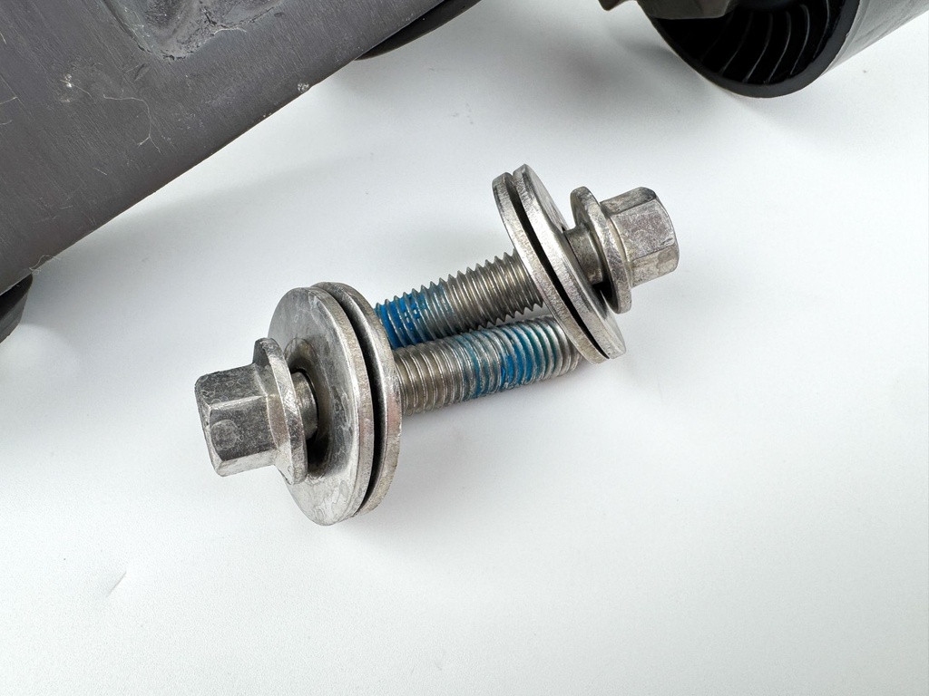 2007 Mercury 135 HP 4 Stroke Outboard Belt Tensioner 885349T05 OEM