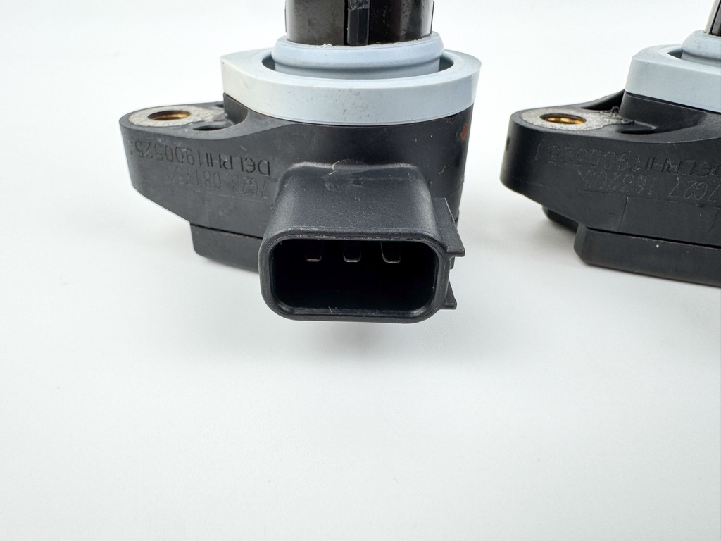 2007 Mercury 135 HP 4 Stroke Outboard Ignition Coil Set 880615T01 OEM