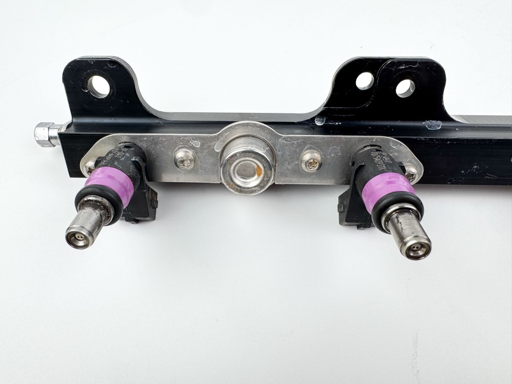 2007 Mercury 135 HP 4 Stroke Outboard Fuel Injector Set W/ Rail 8M0041571 OEM