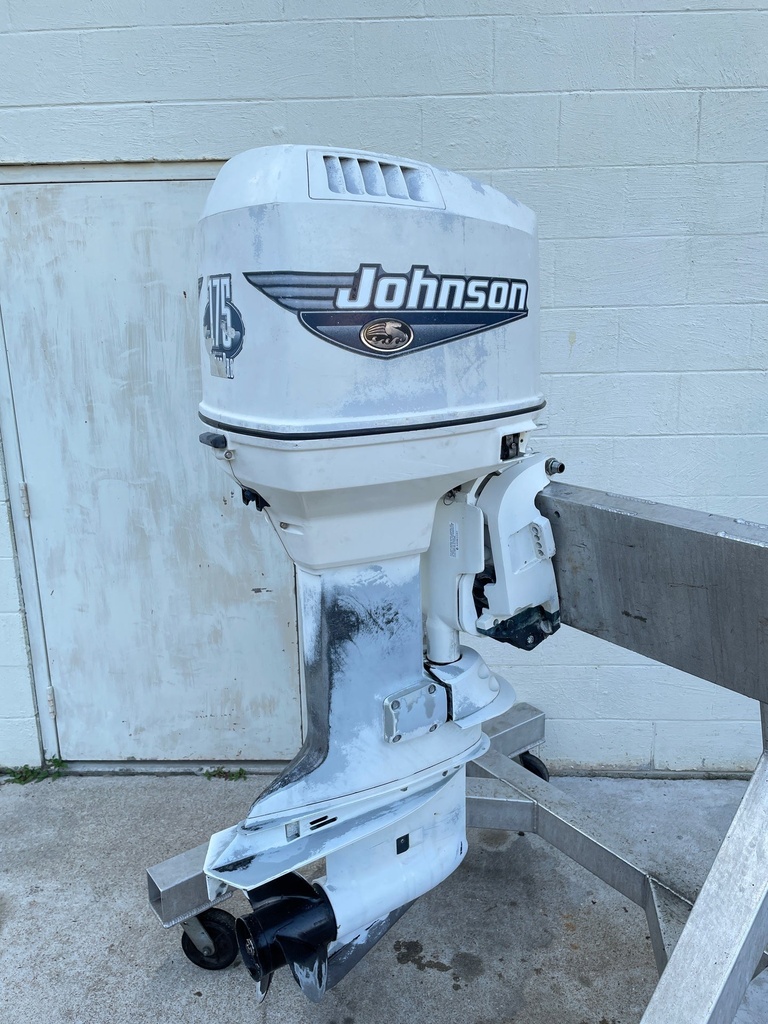 2000 Johnson 175HP 25" XL Shaft 2 Stroke Carbureted Outboard Engine - Freshly Serviced