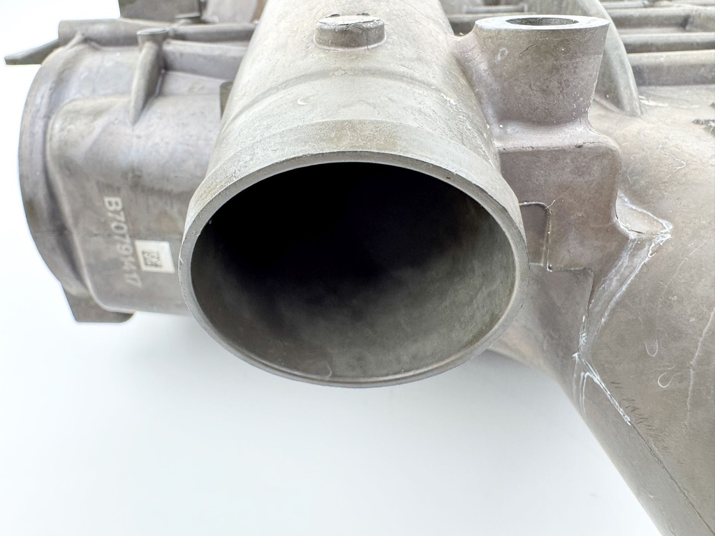 2007 Mercury 135 HP 4 Stroke Outboard CAC Charge Air Cooler 8M0046691 OEM